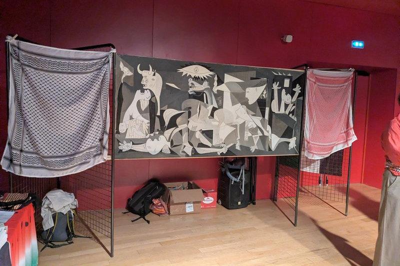 reproduction-guernica